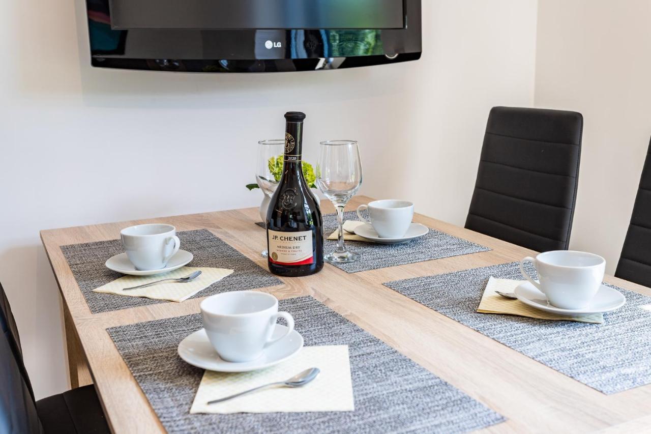 Apartamenty - Dom Smoldziński Las Bagian luar foto